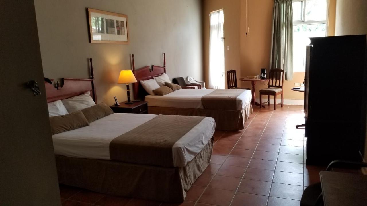 Guest House Villa Mishkan Runaway Bay Dış mekan fotoğraf