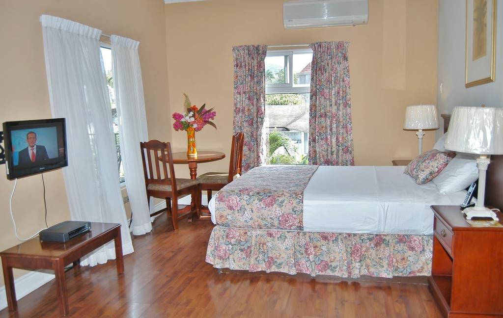 Guest House Villa Mishkan Runaway Bay Oda fotoğraf